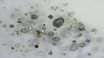 Lucapa_Diamond_-_Macro_and_micro_diamonds_recovered_from_Little_Spring_Creek