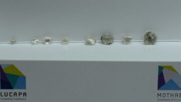 Lucapa_Diamond_-_Selection_of_white_stones_pre-acid_from_the_diamonds_recovered_in_the_first_BSP_run_at_Mothae_small