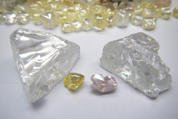 Lucapa Diamond Lulo diamonds from the latest sale parcel including Type IIa gems