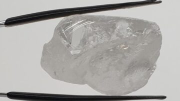 LOM_-_The_144_carat_Type_IIa_D-colour_diamond_recovered_from_MB08_600