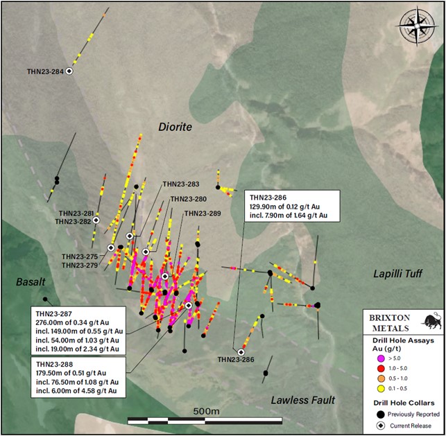 Vereinfachte geologische Karte mit Bohrlochpositionen und Bohrspuren im Zielgebiet Trapper - Brixton Metals Corp.