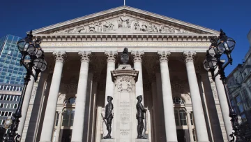 Fassade der London Stock Exchange_Depositphotos_3738120_GI NEU