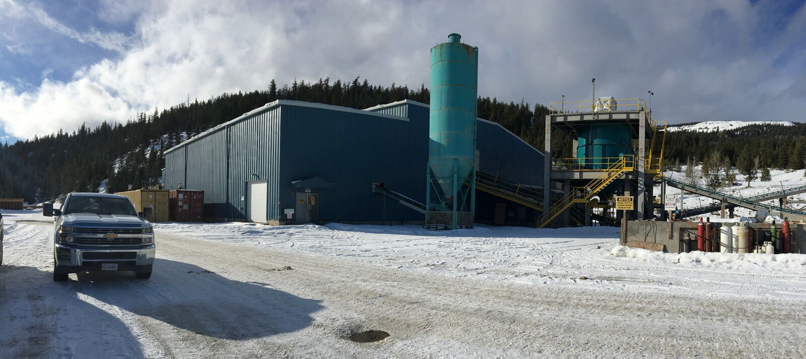 Nicola Mining Announces First Shipment of 55 Metric Tons of Ore Concentrate with 97.75 g/t Gold