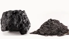 Graphite, graphite powder and ore, industrial use, isolated white background_Depositphotos_633572584_GI NEU