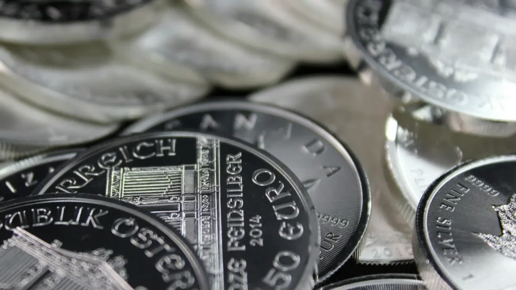 Silberbarren und Silbermünzen von GOLDINVEST - Silberpreis, Silber News und Silber Aktien